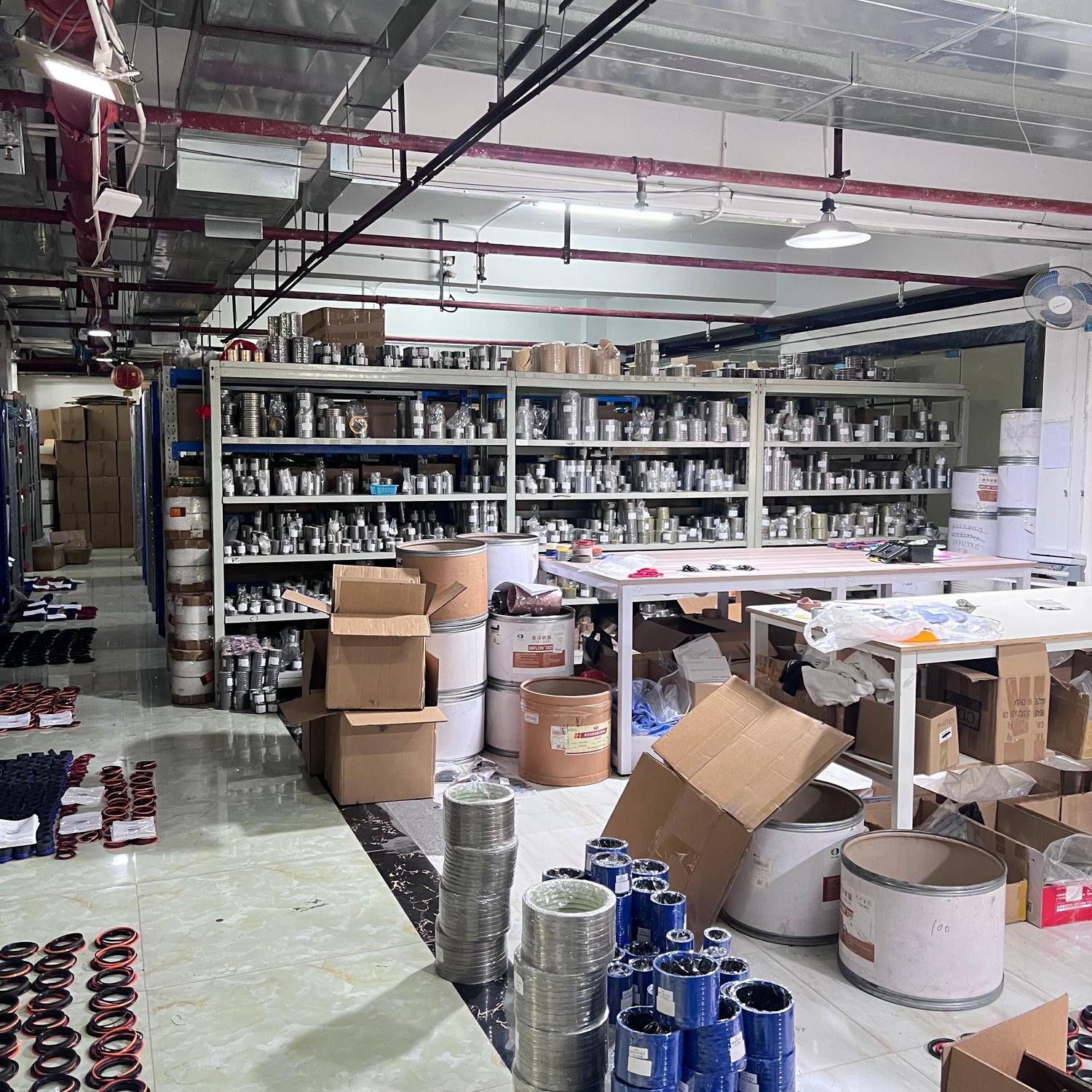 Bulk packing and shipment of aftermarket seal kits for construction equipment at RuijueParts' warehouse